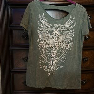 Affliction scoop neck super cute top🌹